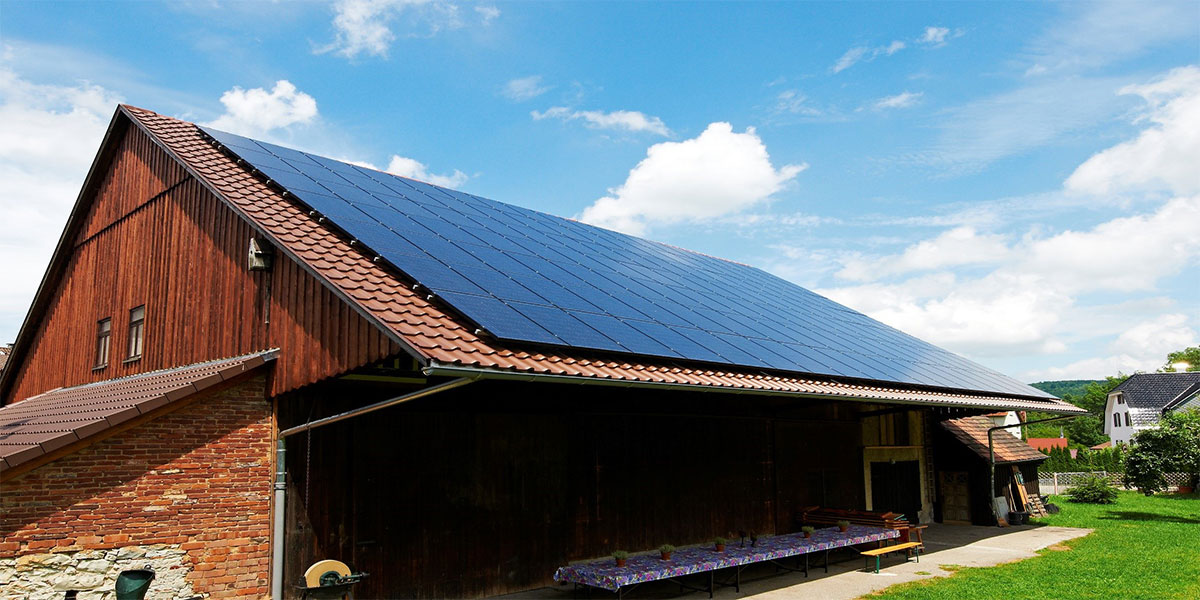Special feature: Listed building, complete use of black solar modules